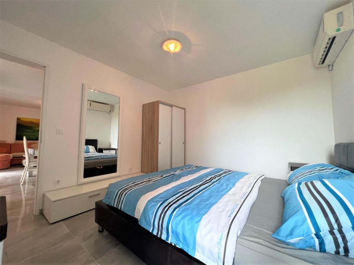 Apartments Melek Medulin Luaran gambar