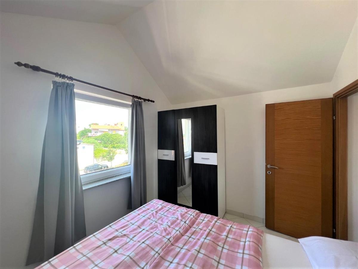 Apartments Melek Medulin Luaran gambar